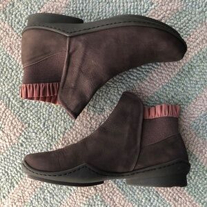 Rundholz boots Sz 39 (US 8.5-9)